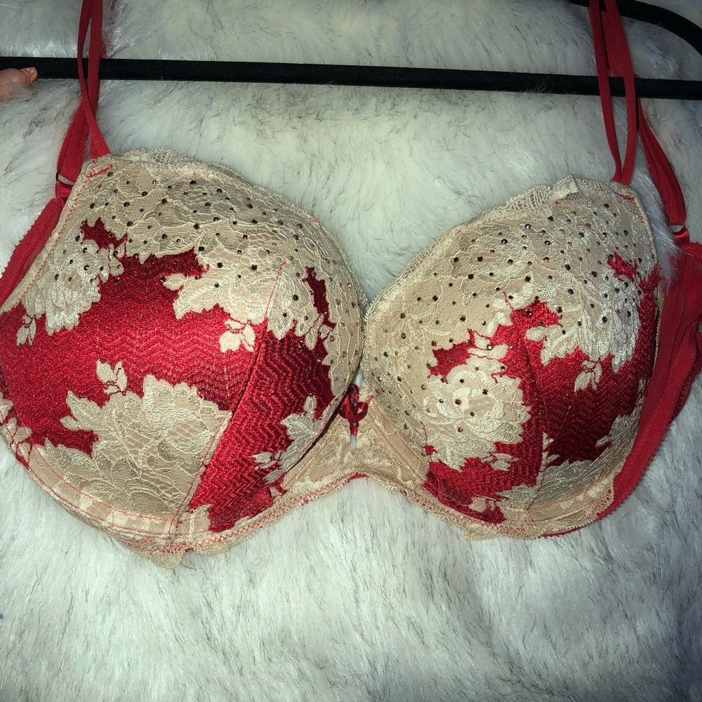 victoria’s secret push up bra